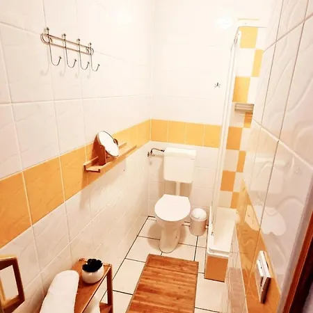 Kokosek Goscinne Konukevi 3*