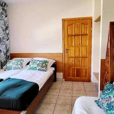 Konukevi Kokosek Goscinne 3*